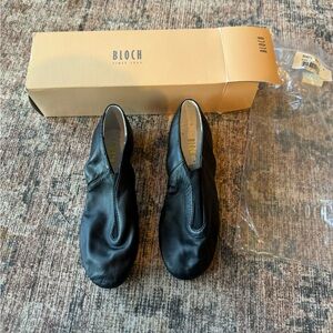 Brand New in Box, Bloch Jazz Shoes, Size 4